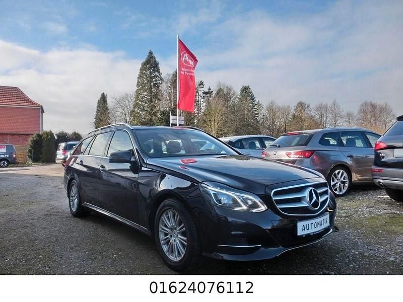 Gebraucht Mercedes E220 170 PS (125 kW) 2013 Schwarz Limousine
