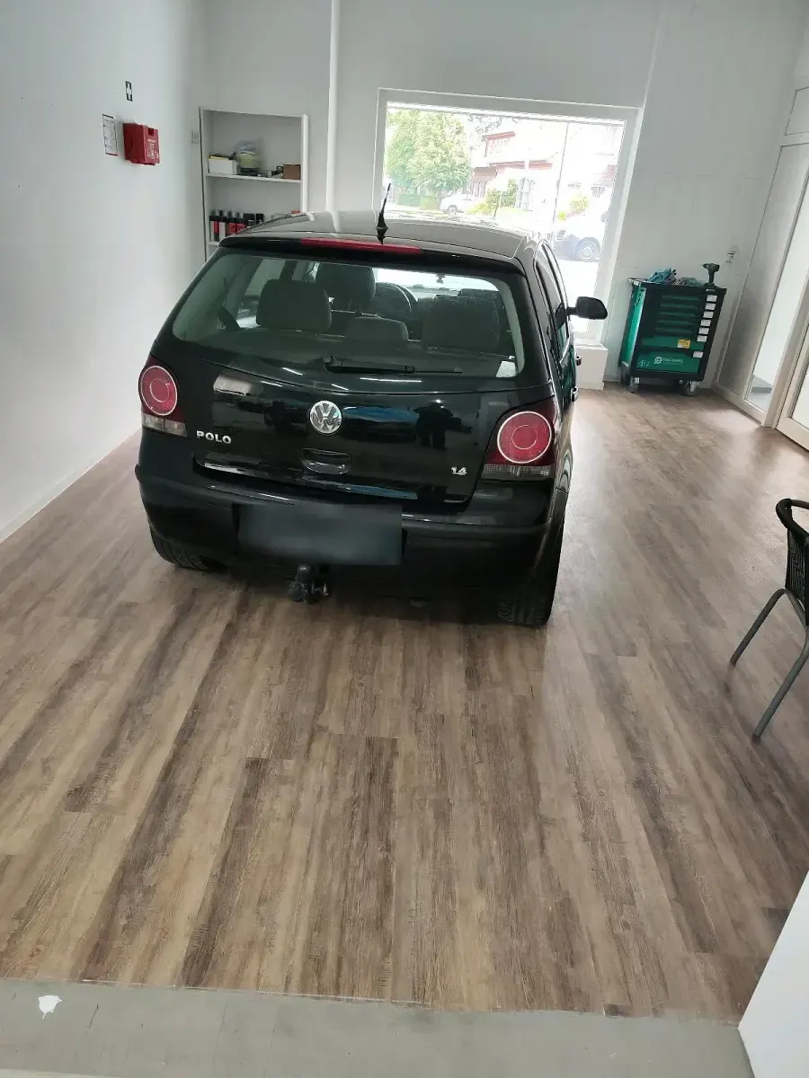 Gebraucht VW Polo 75 PS (55 kW) 2008 Schwarz Kleinwagen