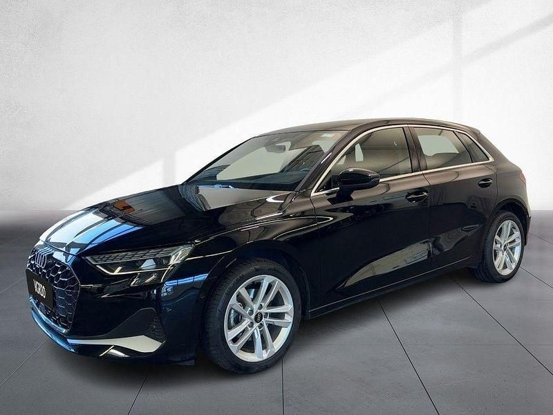Gebraucht Audi A3 Advanced Plus 116 PS (85 kW) 2024 Brillantschwarz Limousine