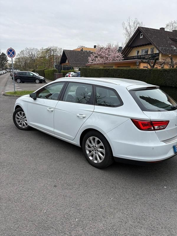 Gebraucht Seat Leon 105 PS (77 kW) 2016 Weiß Kombi