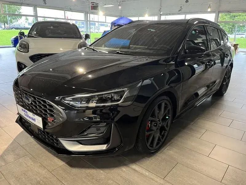 Obsidianschwarz Gebraucht 2024 Ford Focus ST Kombi | 36.990 € (Fairer Preis) - Bild 1/4