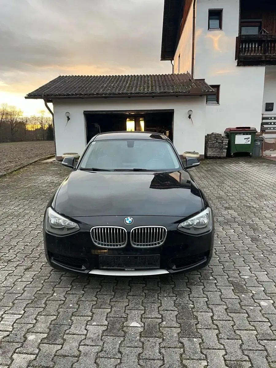 Gebraucht BMW 116 136 PS (100 kW) 2011 Schwarz Kleinwagen