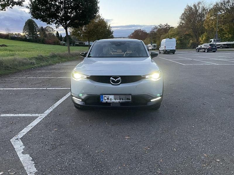 Grau Gebraucht 2024 Mazda MX30 Ad'Vantage SUV | 19.200 € (Fairer Preis) - Bild 1/4