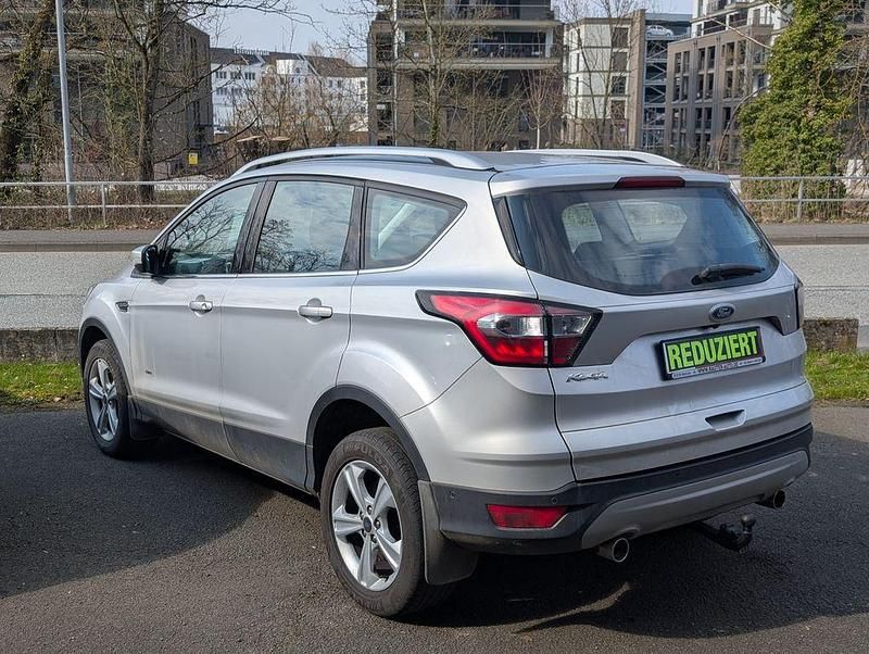 Gebraucht Ford Kuga Cool & Connect 150 PS (110 kW) 2018 Silber SUV