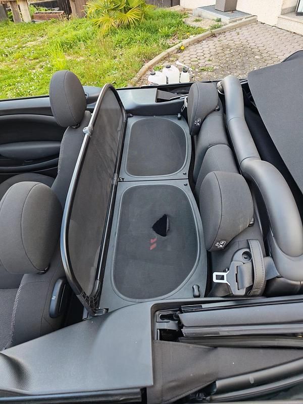 Gebraucht Mini Cooper Cabriolet 97 PS (71 kW) 2015 Schwarz Cabrio