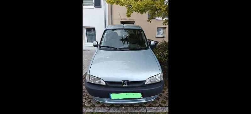 Grau Gebraucht 2001 Peugeot Partner Van | 1.300 € (Fairer Preis) - Bild 1/4