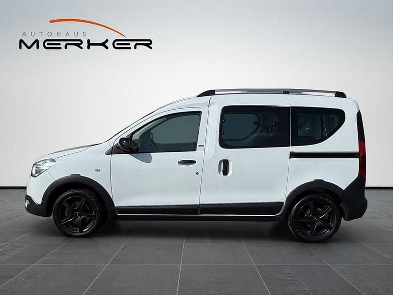 Gebraucht Dacia Dokker Celebration 116 PS (85 kW) 2018 Weiß Van / Kleinbus