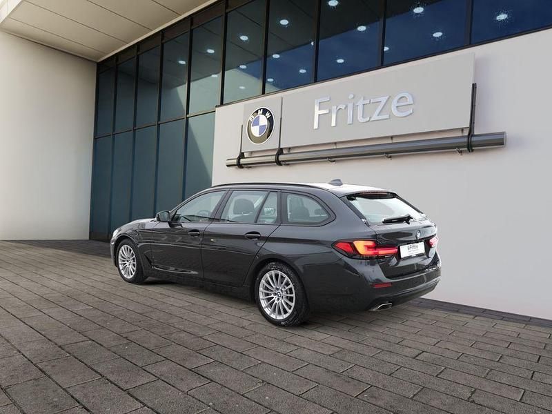 Gebraucht BMW 530 245 PS (180 kW) 2022 Grau Kombi