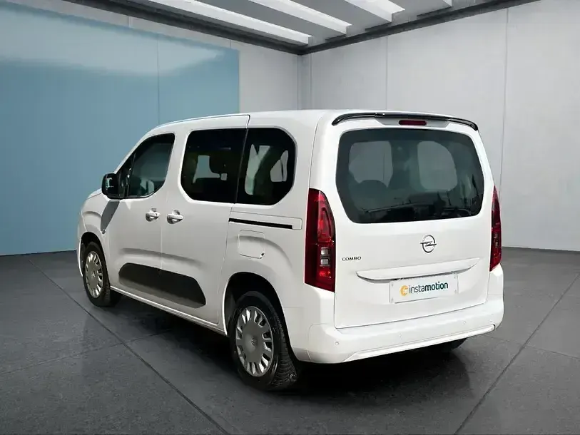 Gebraucht Opel Combo 102 PS (75 kW) 2022 Weiss Van / Kleinbus