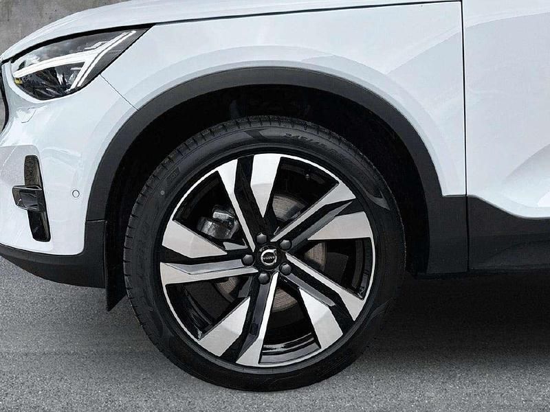 Gebraucht Volvo XC40 Plus 197 PS (144 kW) 2024 Cloud blue, solid / solid SUV