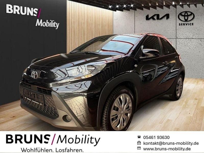 Schwarz Gebraucht 2024 Toyota Aygo X Business Edition SUV | 13.990 € (Guter Preis) - Bild 1/4