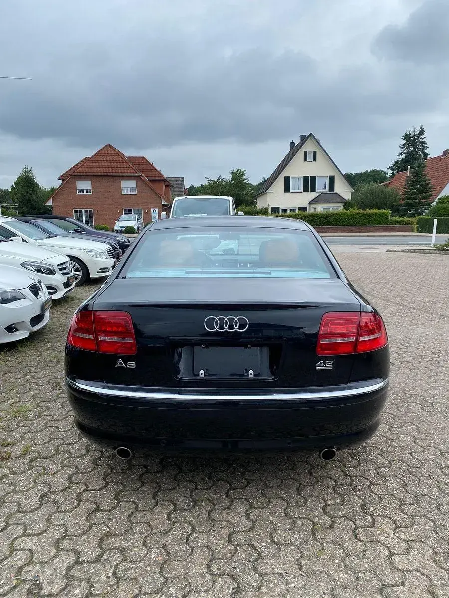 Gebraucht Audi A8 Advanced 349 PS (256 kW) 2010 Schwarz Limousine