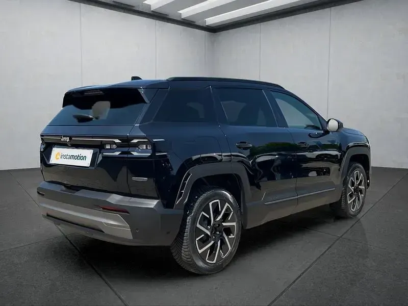 Neu Jeep Compass 145 PS (106 kW) 2026 Schwarz SUV