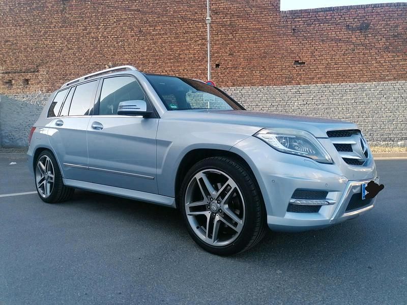 Silber Gebraucht 2012 Mercedes GLK350 SUV | 19.999 € (Etwas zu teuer) - Bild 1/4