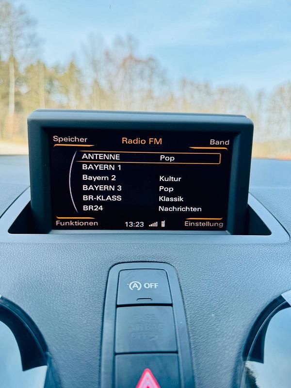 Gebraucht Audi A1 Design 122 PS (89 kW) 2011 Weiß Kleinwagen