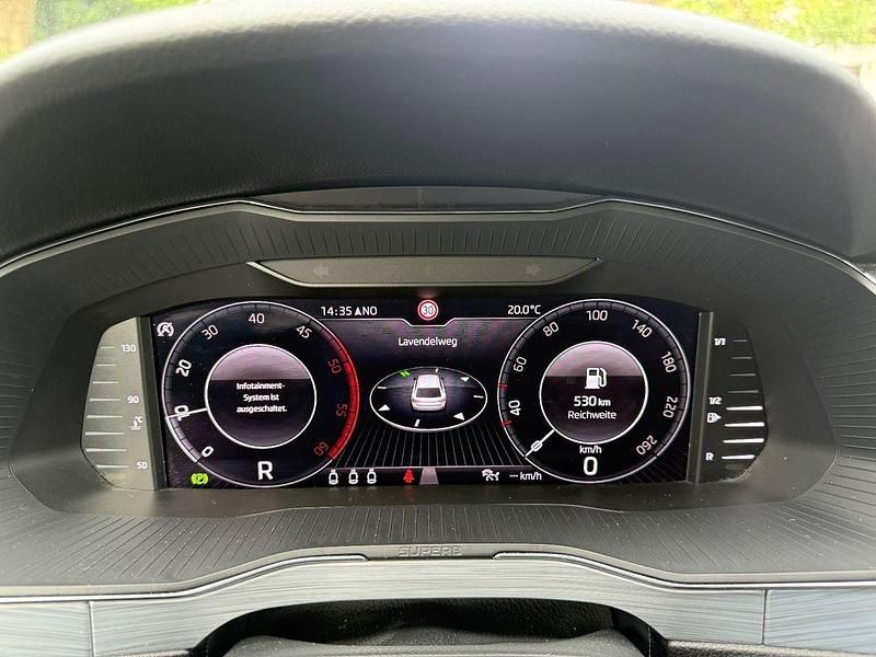 Gebraucht Skoda Superb Ambition 200 PS (147 kW) 2021 Weiß Kombi