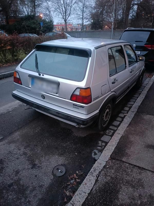Gebraucht VW Golf II 70 PS (51 kW) 1987 Silber Kleinwagen