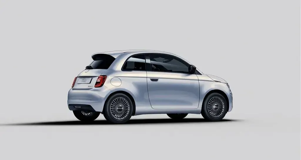 Neu Fiat 500 Icon 65 PS (47 kW) 2026 Blau