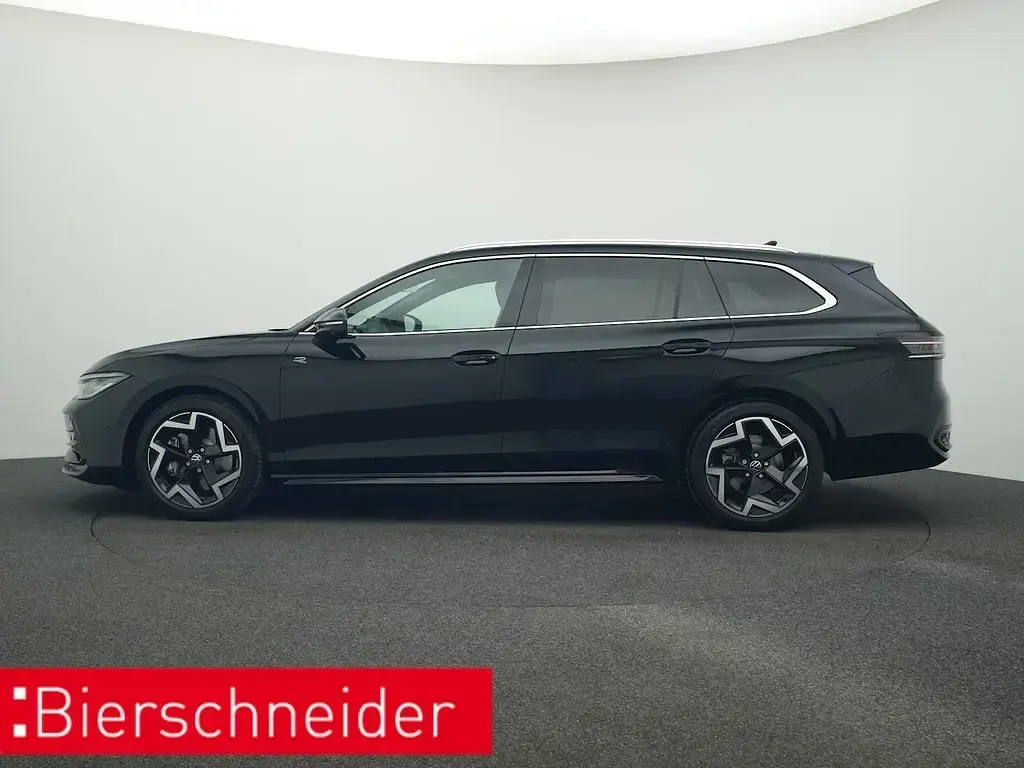 Neu VW Passat R-line 193 PS (141 kW) 2026 Schwarz Kombi