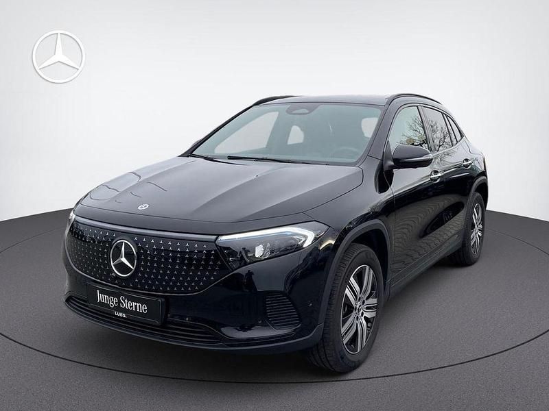Schwarz Gebraucht 2024 Mercedes EQA300 Night SUV | 36.990 € (Fairer Preis) - Bild 1/4
