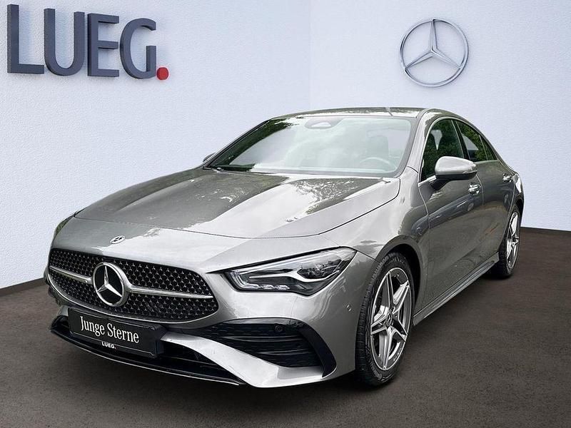 Grau Gebraucht 2024 Mercedes CLA180 Advanced Limousine | 33.830 € (Etwas zu teuer) - Bild 1/4