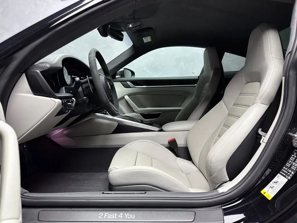 Gebraucht Porsche 992 650 PS (478 kW) 2023 Tiefschwarz Coupé