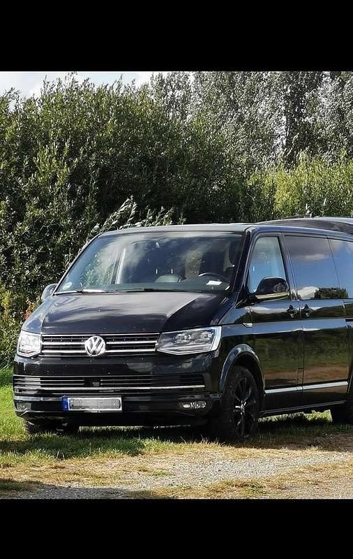 Gebraucht VW Multivan Highline 199 PS (146 kW) 2018 Schwarz Van