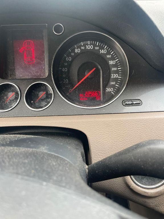 Gebraucht VW Passat Highline 140 PS (102 kW) 2005 Schwarz Kombi