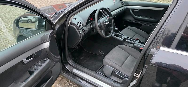 Gebraucht Audi A4 130 PS (95 kW) 2005 Schwarz Kombi