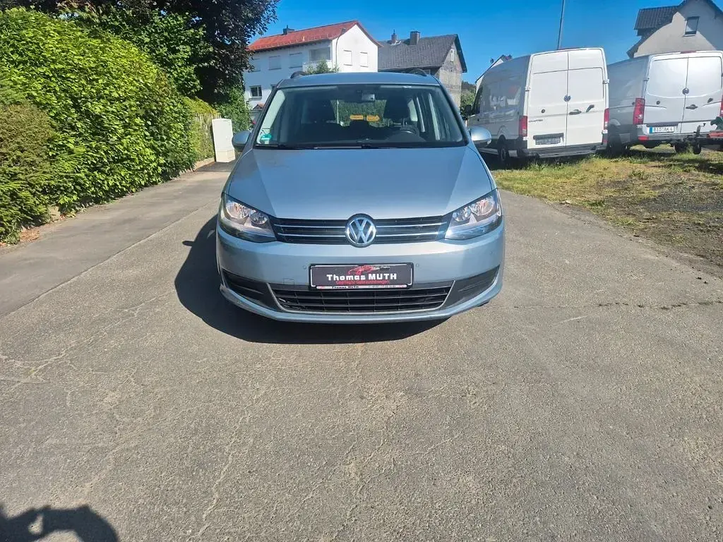 Gebraucht VW Sharan Comfortline 140 PS (102 kW) 2011 Grau Van / Kleinbus