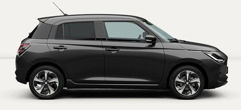 Gebraucht Suzuki Swift Comfort+ 83 PS (61 kW) 2025 Schwarz Limousine