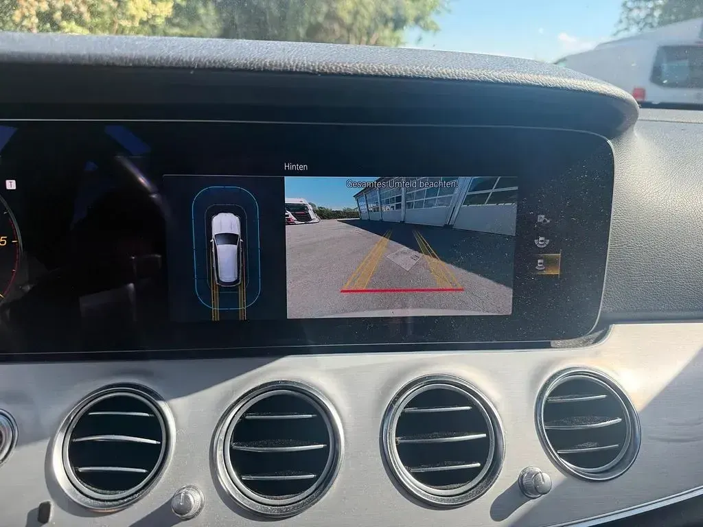 Gebraucht Mercedes E220 200 PS (147 kW) 2023 Kombi
