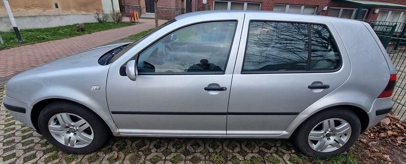 Gebraucht VW Golf IV 105 PS (77 kW) 2002 Silber Limousine