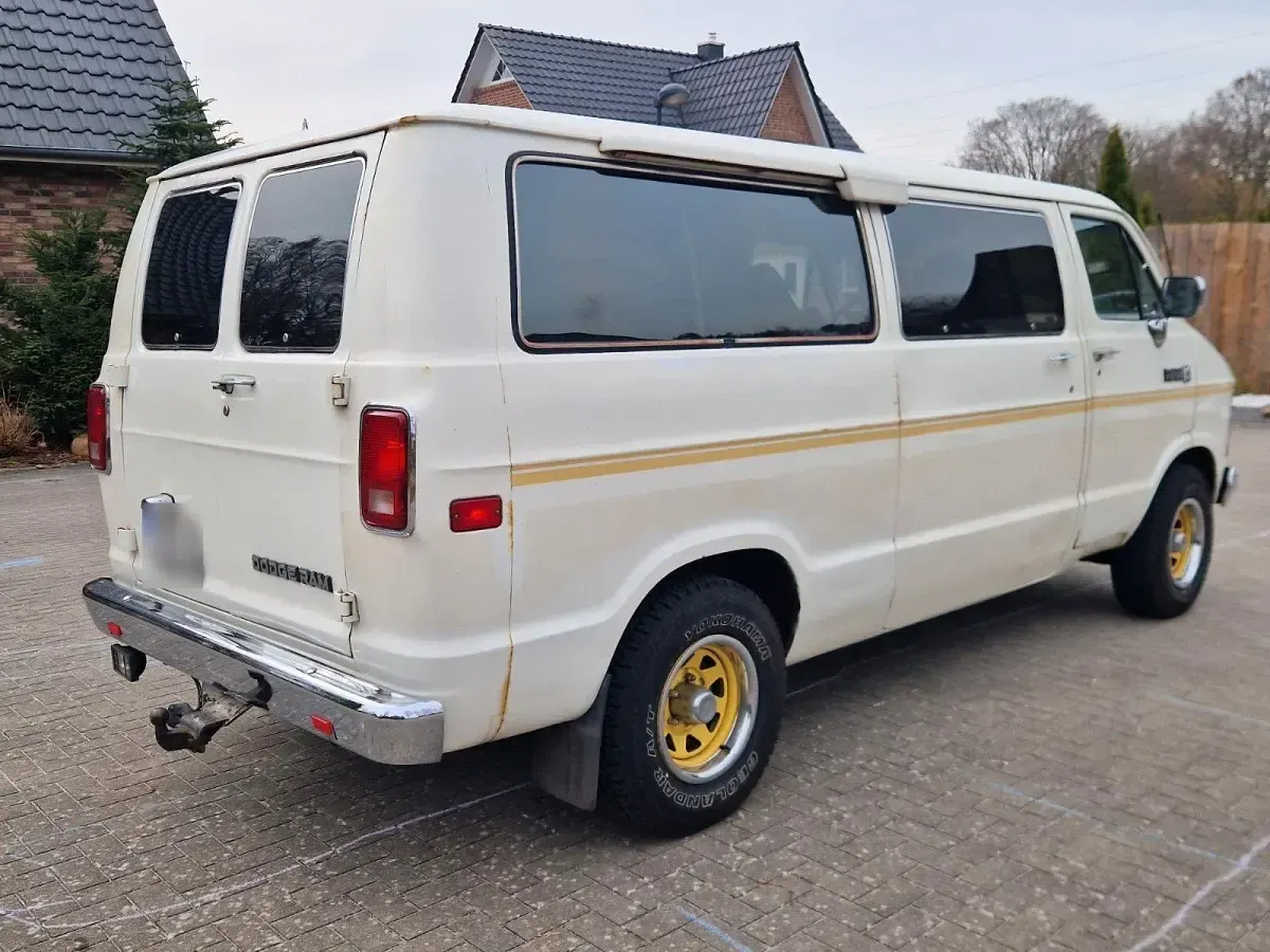 Gebraucht Dodge Ram 224 PS (164 kW) 1985 Weiß Pickup
