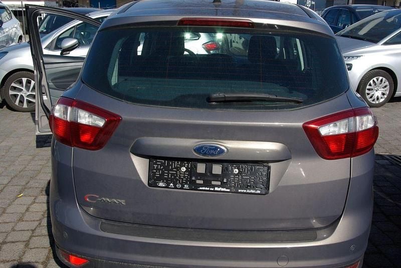 Gebraucht Ford C-MAX Titanium 140 PS (102 kW) 2015 Braun Van / Kleinbus