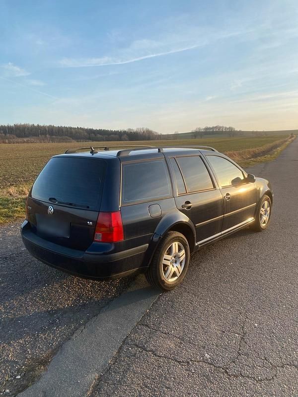 Gebraucht VW Golf IV 102 PS (75 kW) 2002 Blau Kombi
