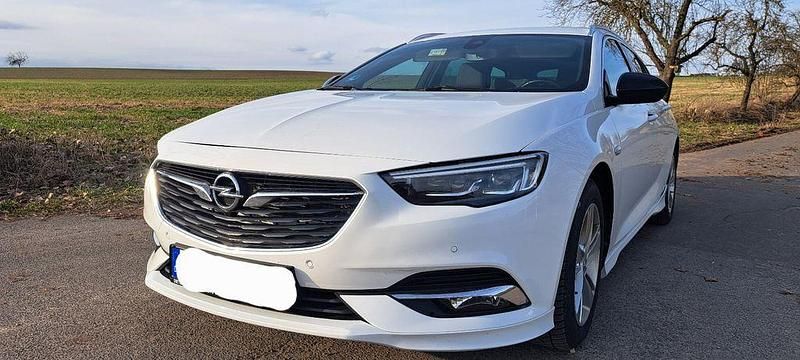 Gebraucht Opel Insignia Exklusiv 170 PS (125 kW) 2017 Weiß Kombi