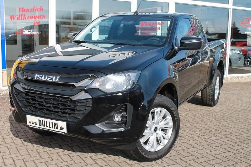 Neu Isuzu D-Max 163 PS (119 kW) 2026 Schwarz Pickup