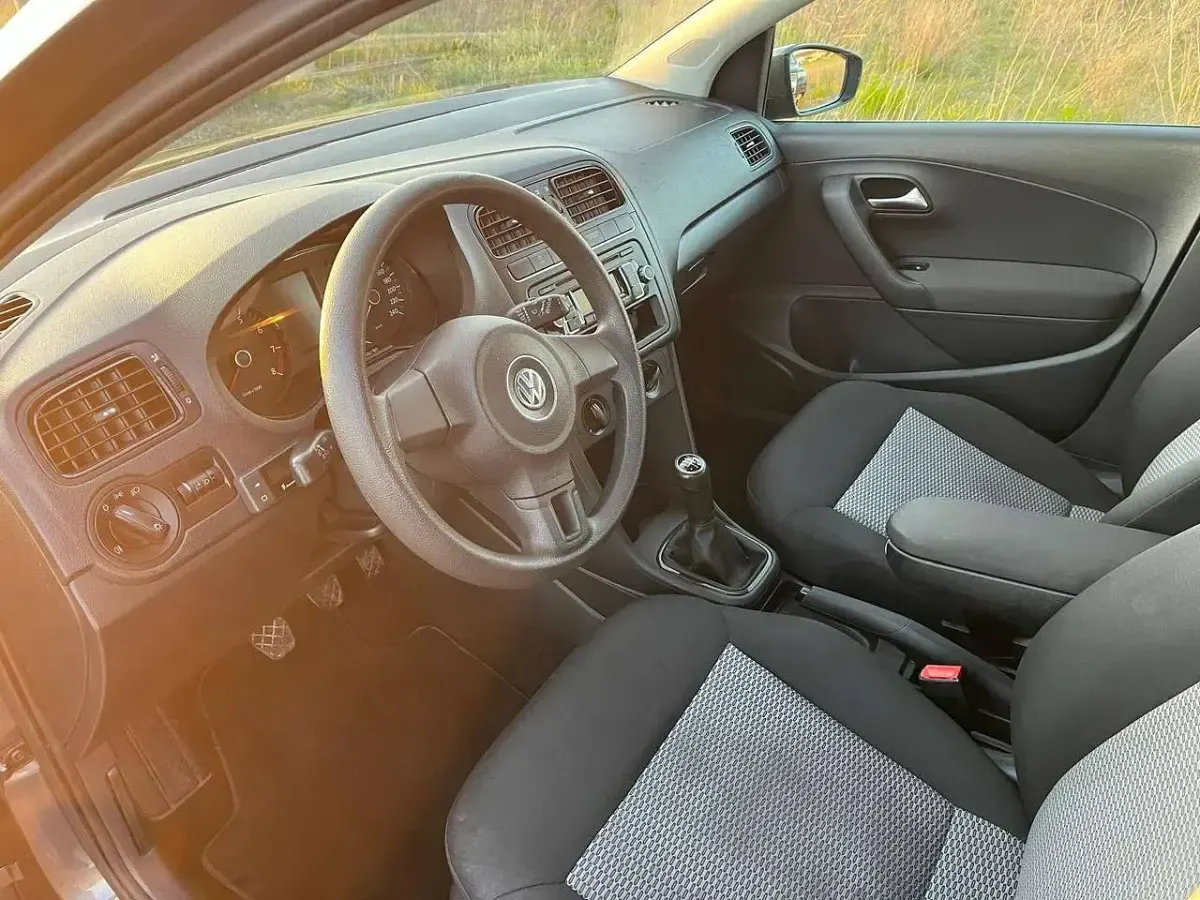 Gebraucht VW Polo Style 86 PS (63 kW) 2011 Pepper grey metallic Kleinwagen