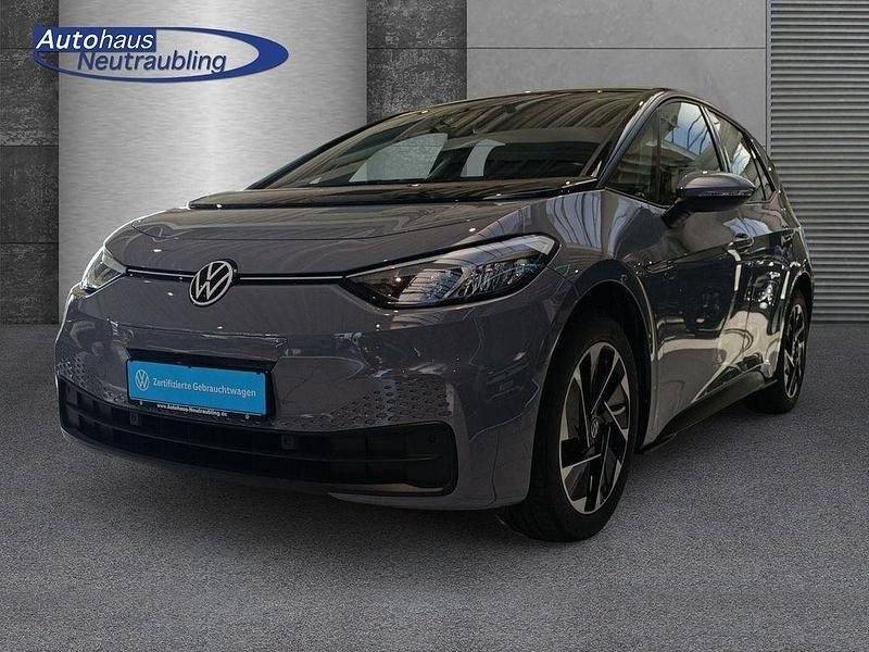 Gebraucht VW ID.3 Pure 110 kW (150 PS) 2022 Mondsteingrau uni Kleinwagen