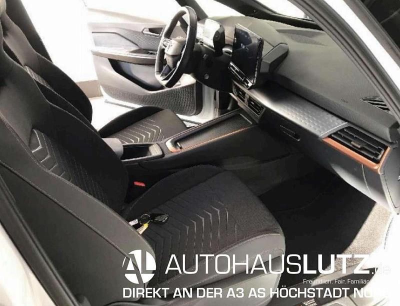 Gebraucht Cupra Born 169 kW (231 PS) 2022 Weiß Kleinwagen