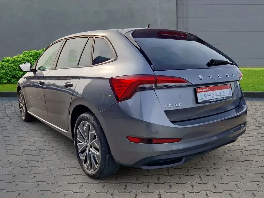 Gebraucht Skoda Scala Tour 110 PS (80 kW) 2022 Grau Kleinwagen