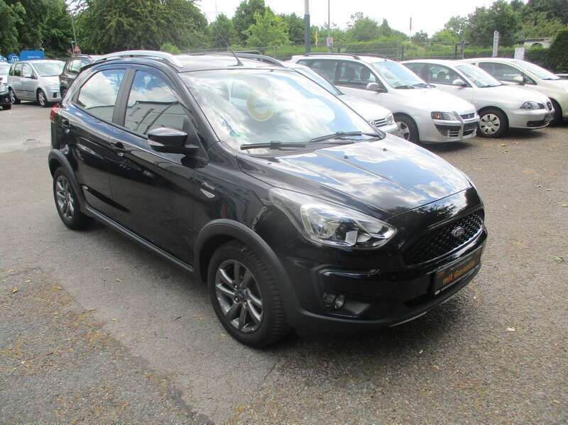 Iridiumschwarz metallic Gebraucht 2019 Ford Ka Active Kleinwagen | 5.950 € (Superpreis) - Bild 1/4