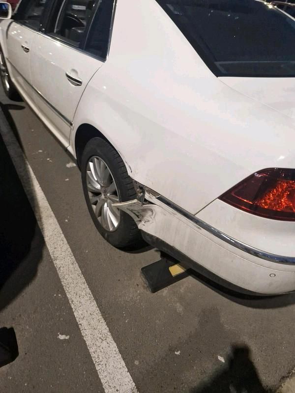 Second-hand VW Phaeton 240 CP (176 kW) 2009 Alb Berlinǎ