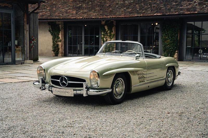 Grün Gebraucht 1961 Mercedes SL300 Cabrio | 1.299.000 € - Bild 1/4