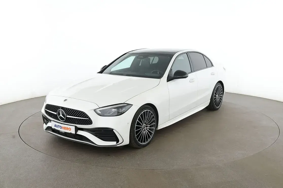 Gebraucht Mercedes C300 AMG line 2023 Limousine