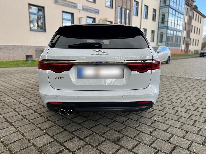 Gebraucht Jaguar XF 180 PS (132 kW) 2018 Weiß Kombi