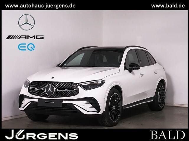 Gebraucht Mercedes GLC300 AMG 258 PS (189 kW) 2024 Polarweiss SUV