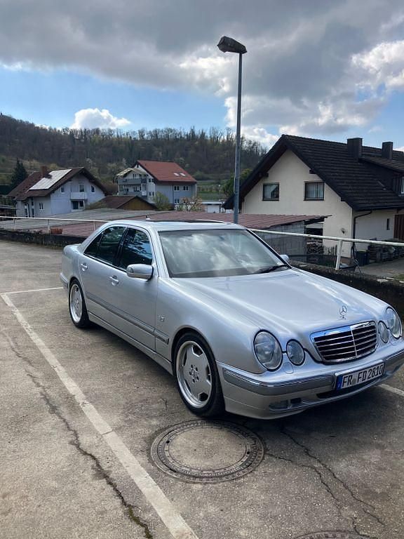 Gebraucht Mercedes E430 Elegance 279 PS (205 kW) 2001 Silber Limousine