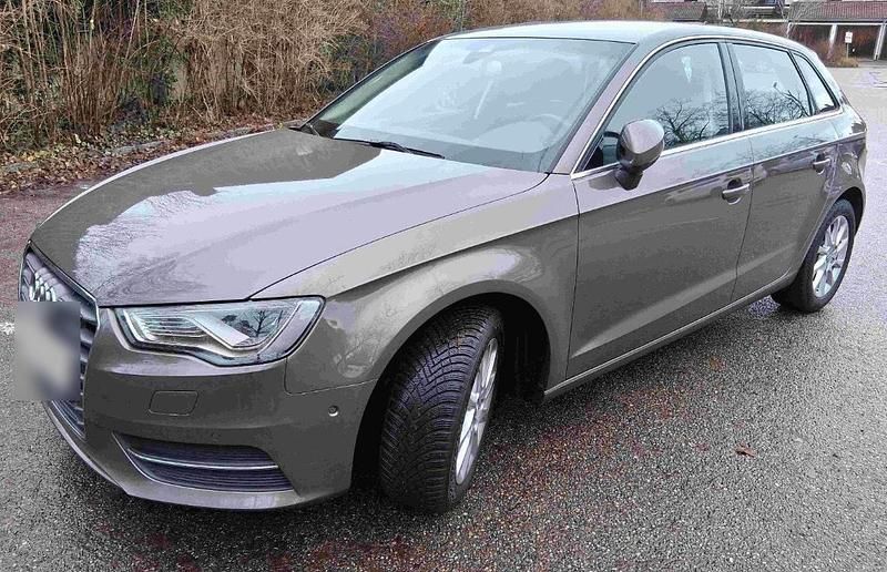 Gebraucht Audi A3 Ambiente 110 PS (80 kW) 2014 Grau Kombi